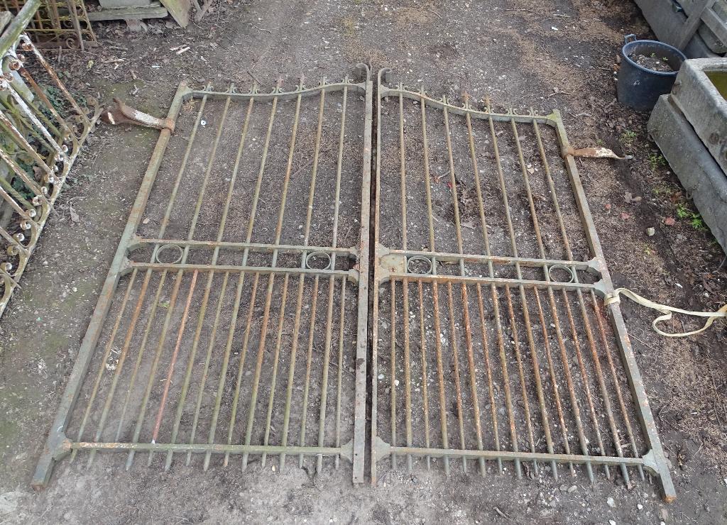 massief ijzeren poort hek uit frankrijk, Ophalen