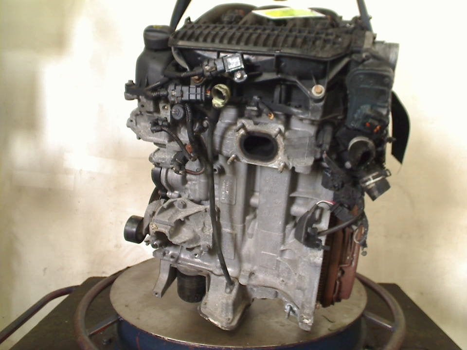 Motor Opel Crossland (X) (2018-07/..) hm05, Gebruikt, Bahnhofsplatz, Rüsselsheim am Main 65423, , Duitsland, Opel, Opel Automobile GmbH