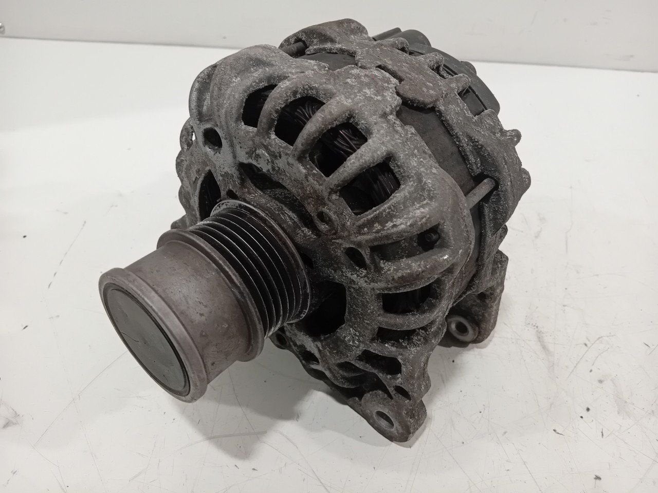 Dynamo Volkswagen Polo, Auto-onderdelen, Motor en Toebehoren, Onderdelen@venauto.nl, Van der Ven Autorecycling B.V., Gebruikt