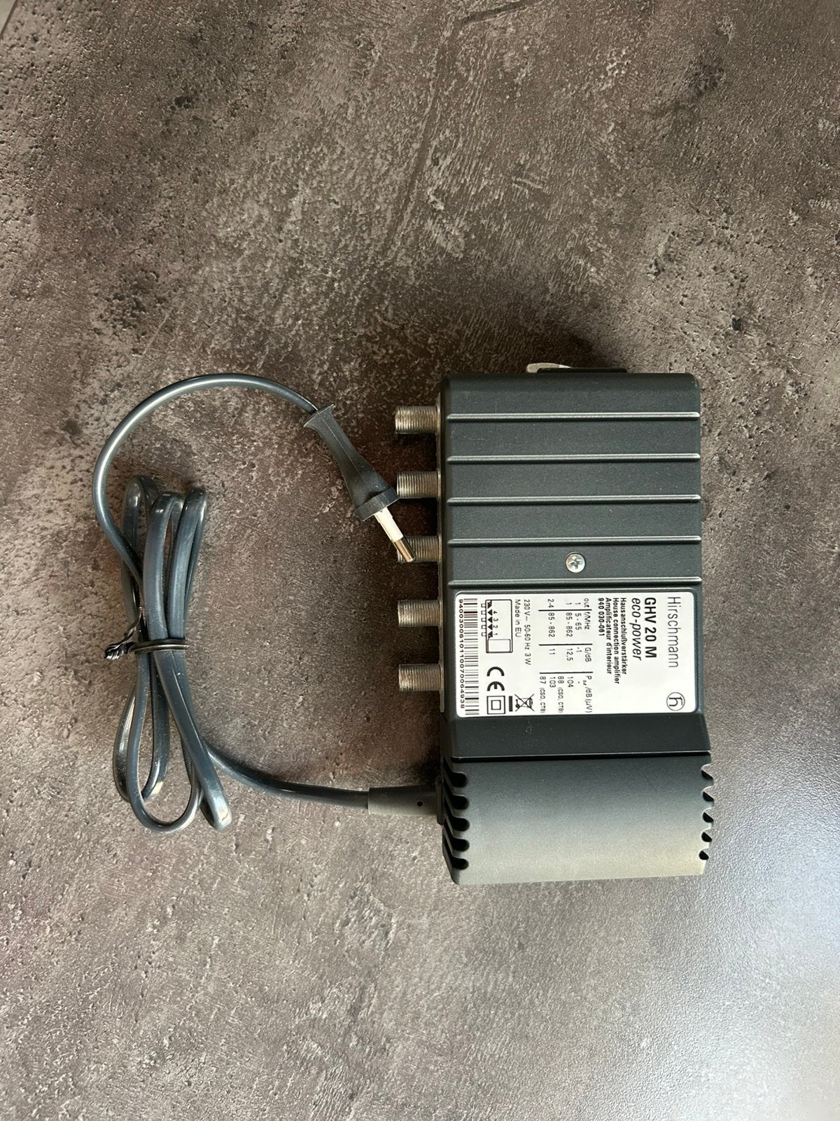 Te koop kabeltelevisie versterker, Ophalen of Verzenden, Gebruikt