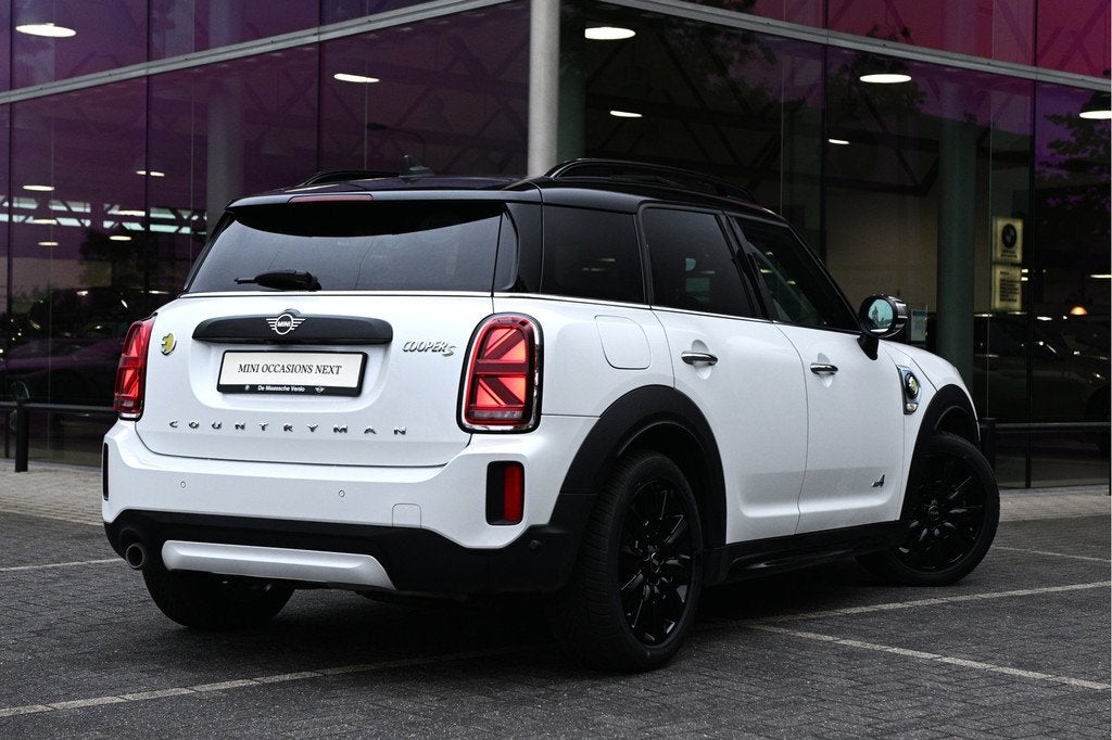 MINI Countryman Cooper SE ALL4 Essence / Panoramadak / Comfo, Auto's, Mini, Gebruikt, Zwart, Met garantie (alle), Wit