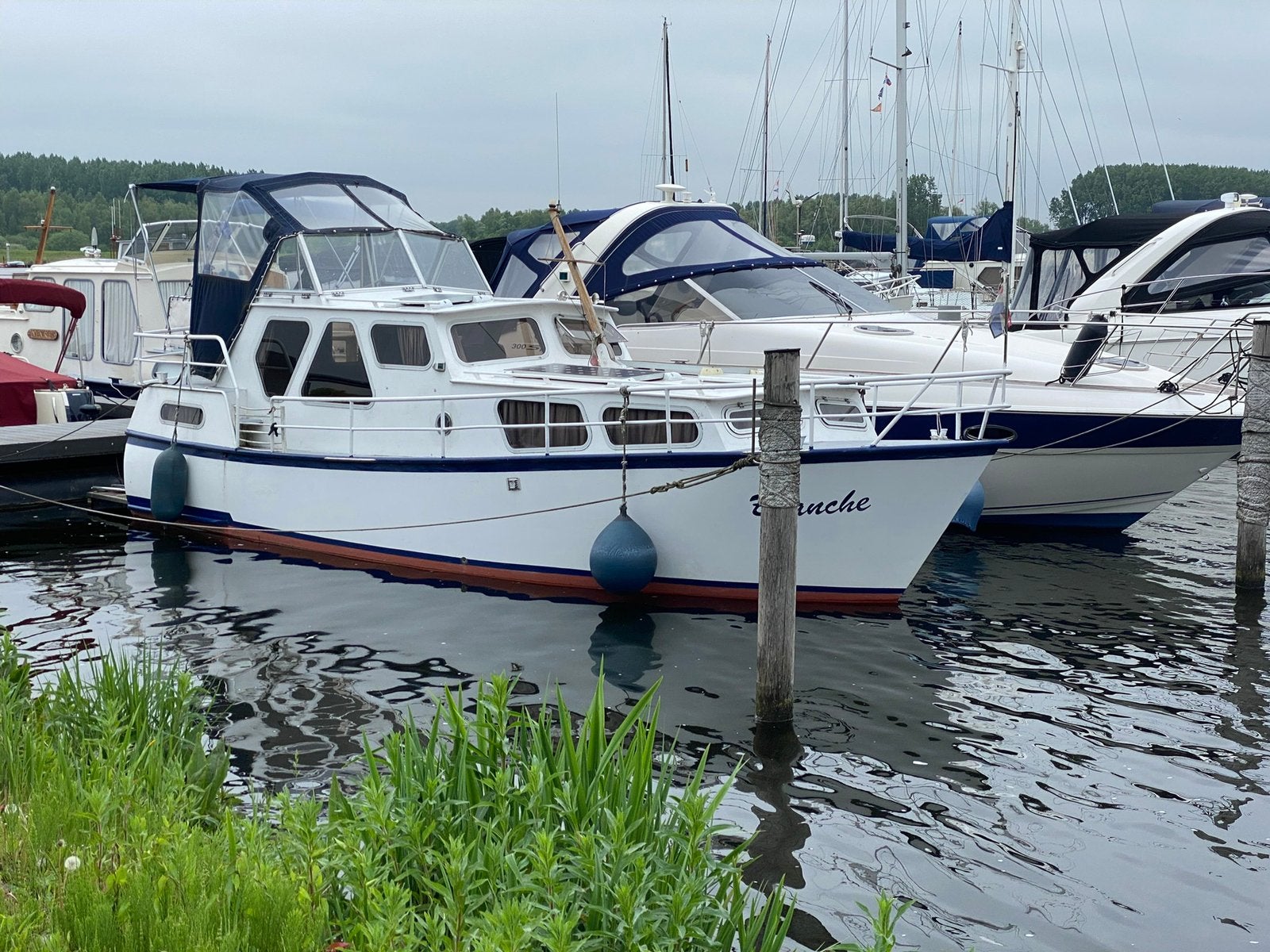 Alm kruiser motorboot afm 9/3/0,7 mtr. 2,2 mtr hoogte min., Watersport en Boten, Motorboten en Motorjachten, Gebruikt, Diesel