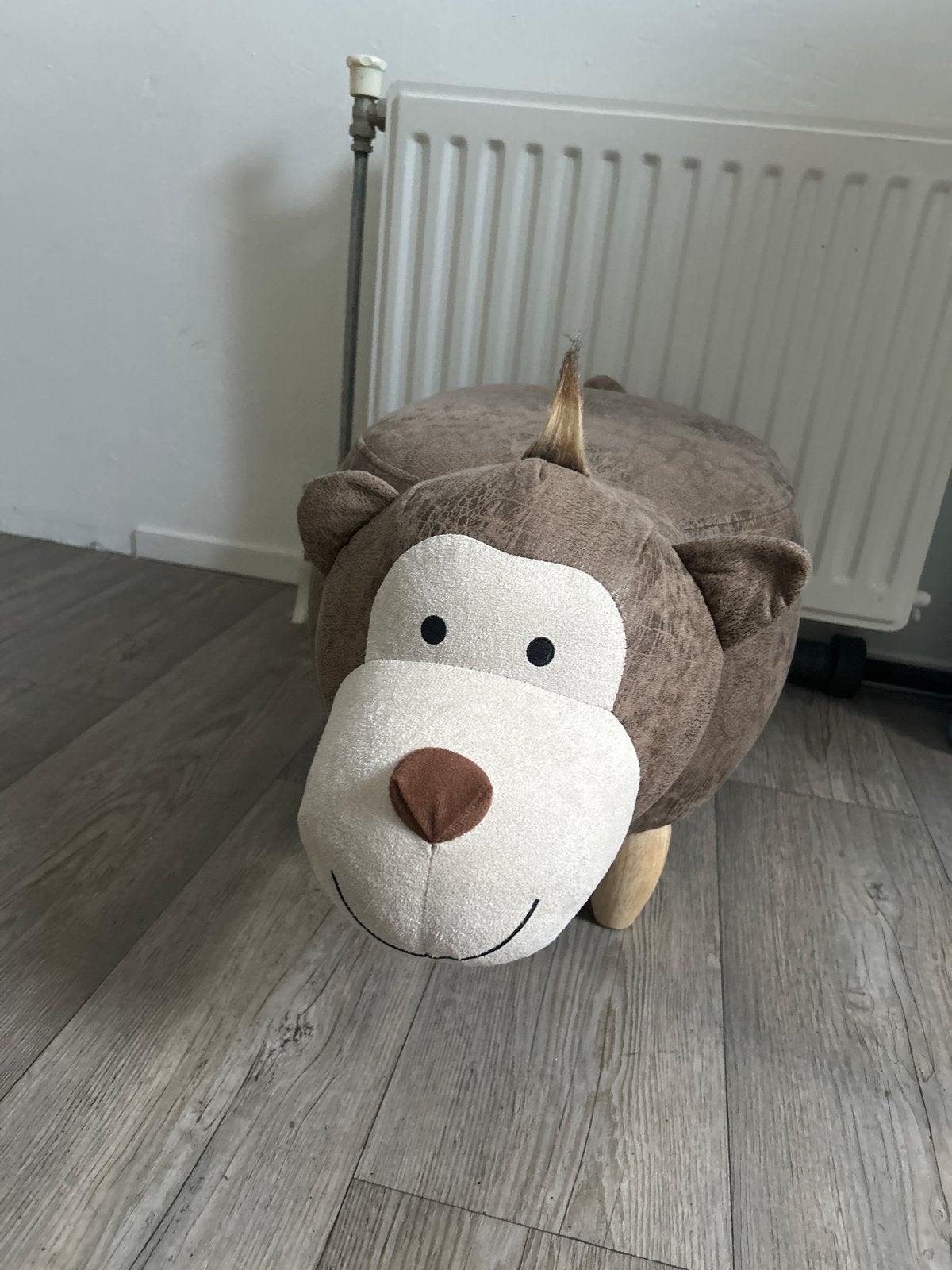 Leuke apenkruk voor baby- of kinderkamer, Ophalen, Zo goed als nieuw, Zitmeubel