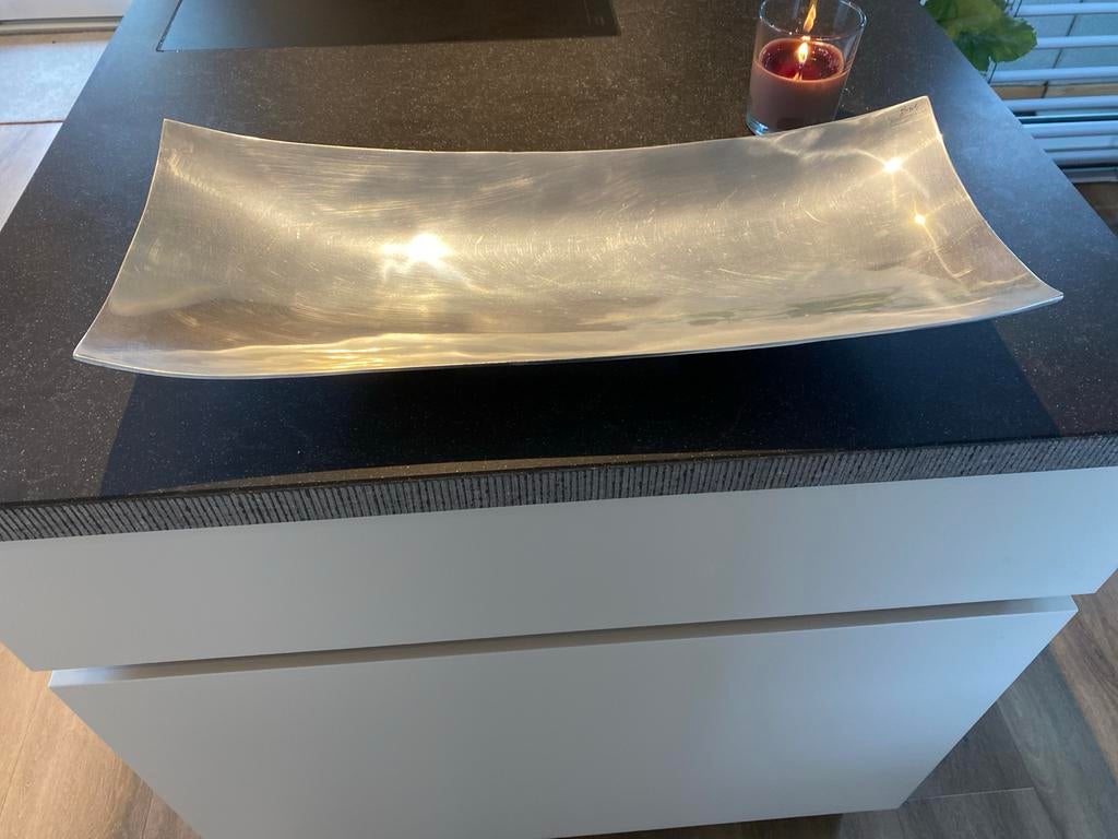 Bob # Moderne aluminium schaal # Bob, Huis en Inrichting, Woonaccessoires | Schalen en Manden, Zo goed als nieuw, Schaal, Rechthoekig