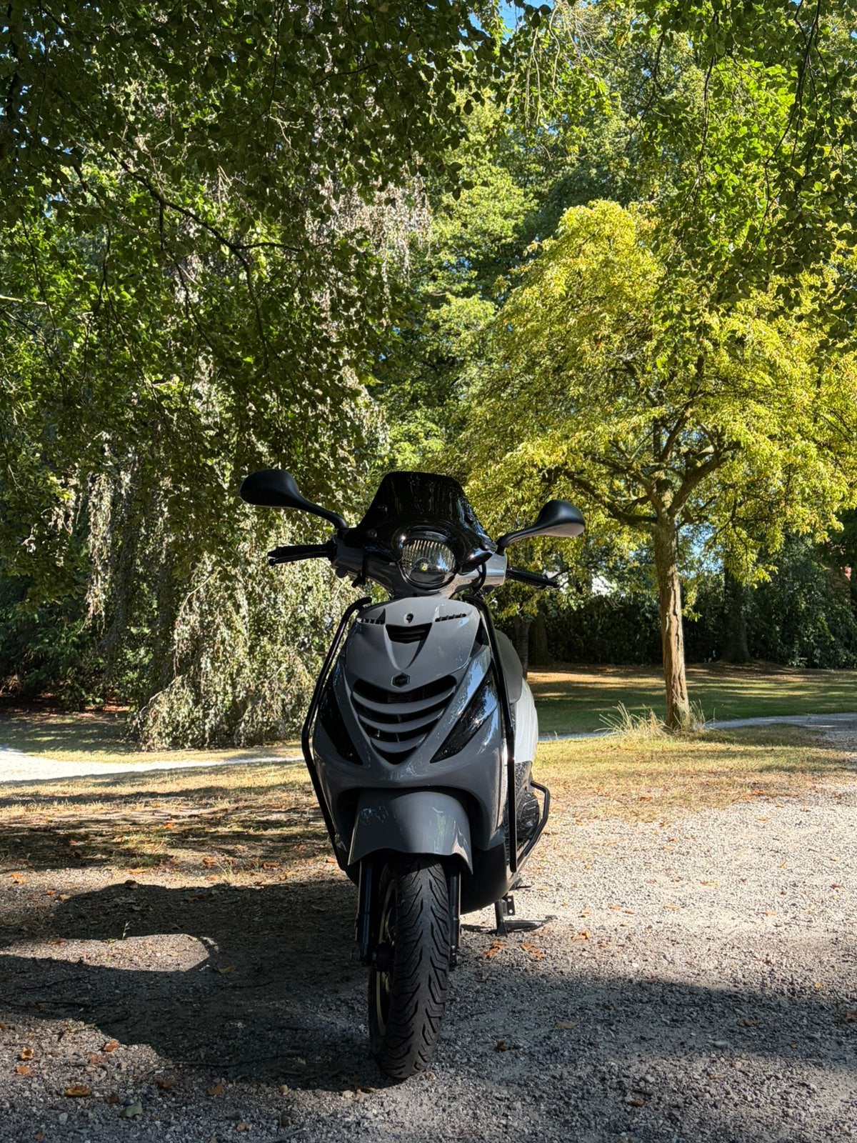 PIAGGI ZIP 50CC IGET | Full option malossi forged carbon, Fietsen en Brommers, Scooters | Piaggio, Ophalen, Zo goed als nieuw