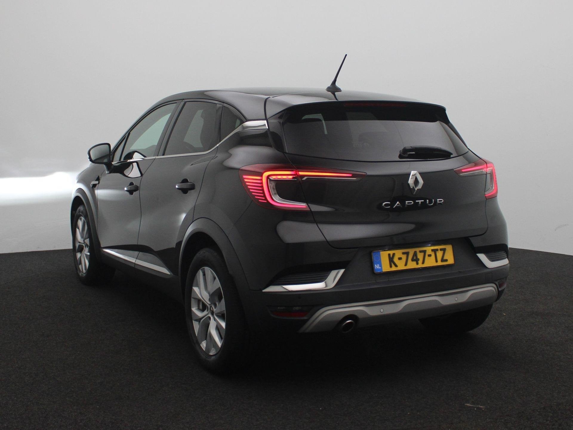 Renault Captur 1.0 TCe 100 Intens | CarPlay | Led Sfeerlicht, Voorwielaandrijving, Gebruikt, Euro 6, 1165 kg