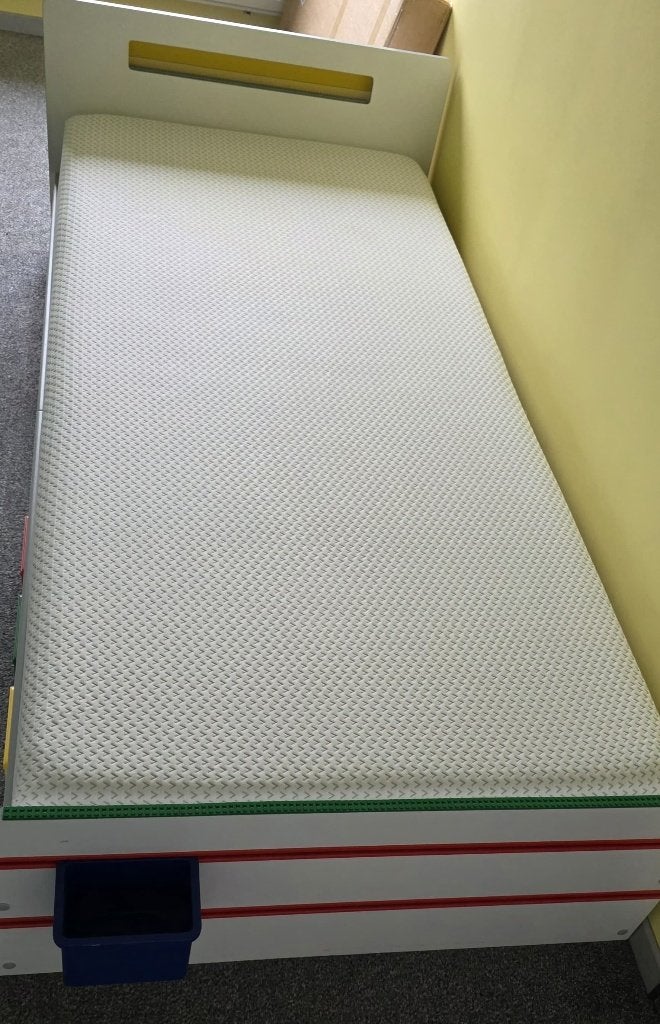 Jongen bed, Ophalen, 85 tot 100 cm, Zo goed als nieuw, Matras