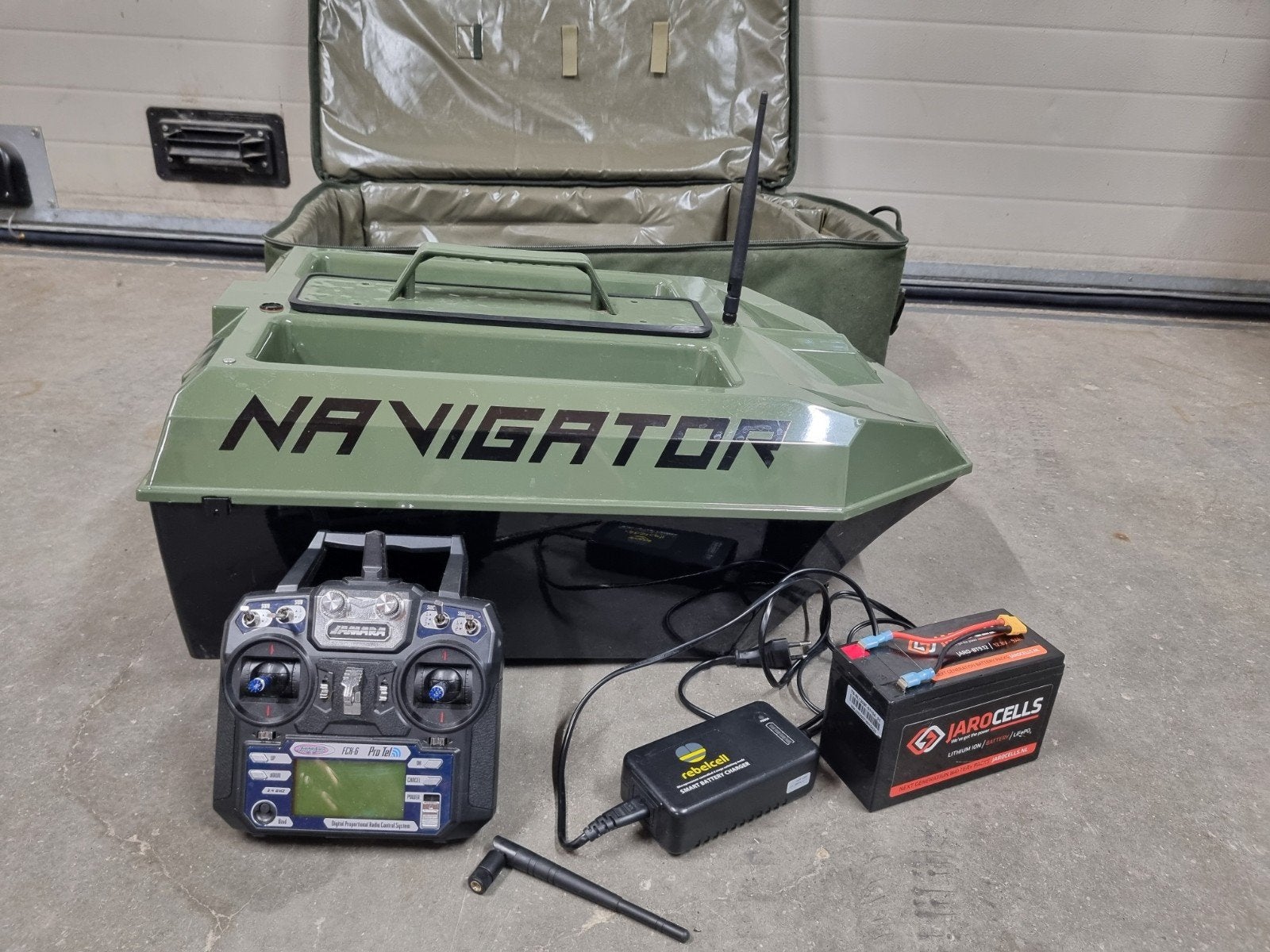 Navigator voerboot met Raymarine totaal gereviseerd, Ophalen, Gebruikt, Overige typen