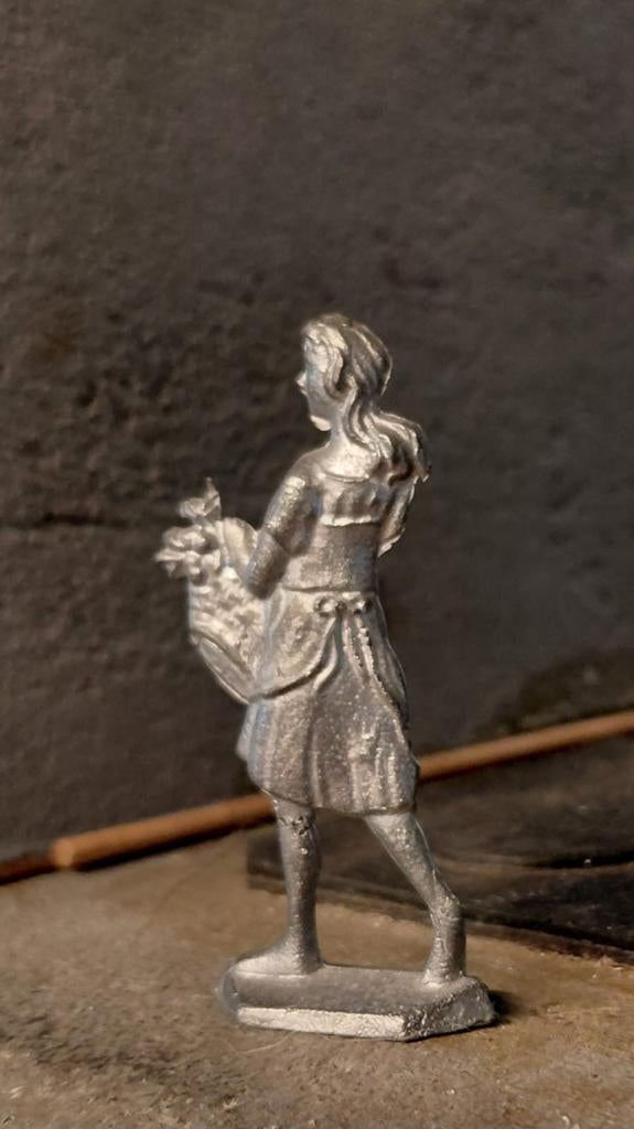 Tinnen beeldje van 10cm., Ophalen of Verzenden