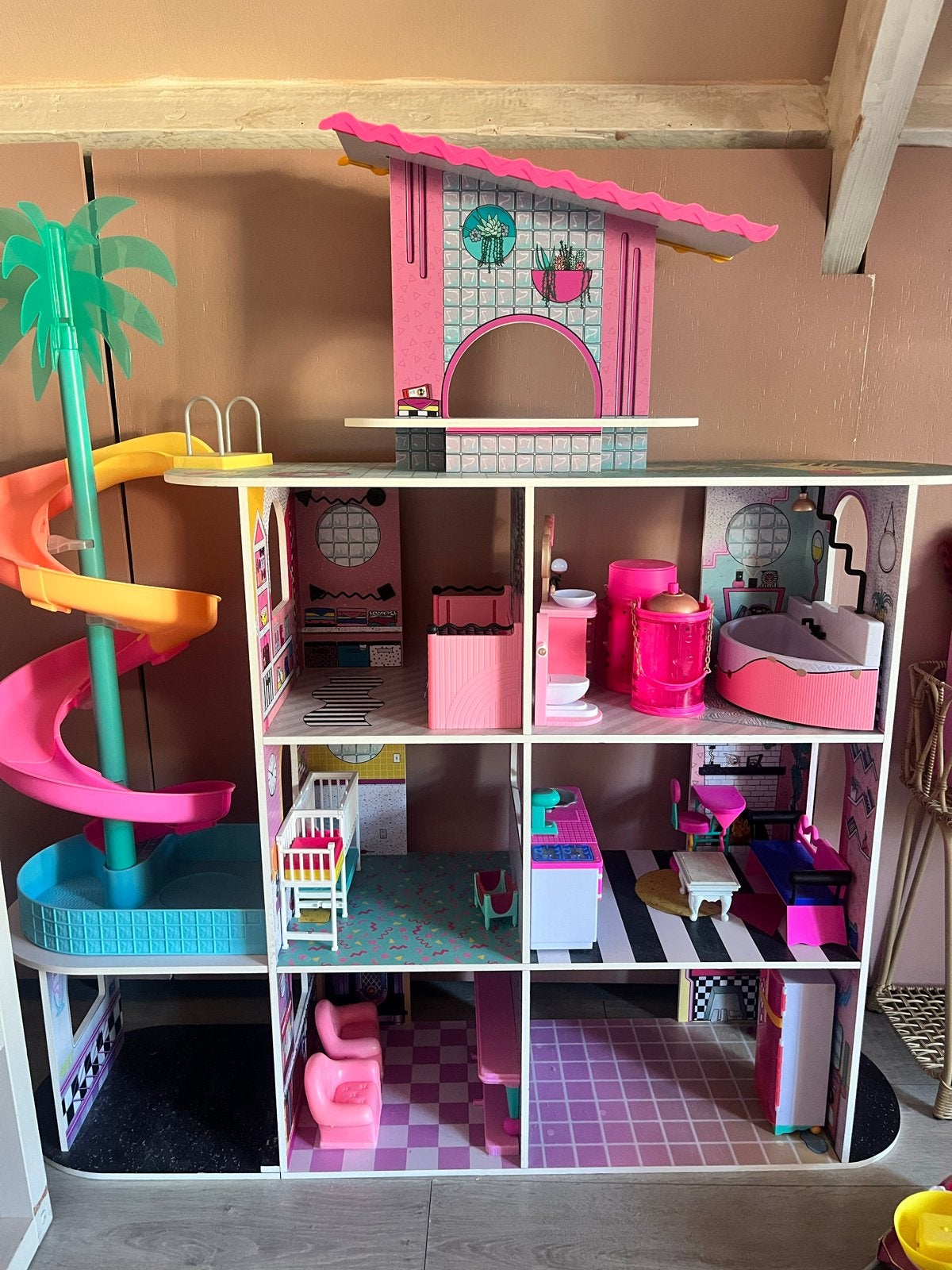 Grote L.O.L. Surprise! poppenhuis met veel accessoires, Ophalen, Gebruikt, Overige typen