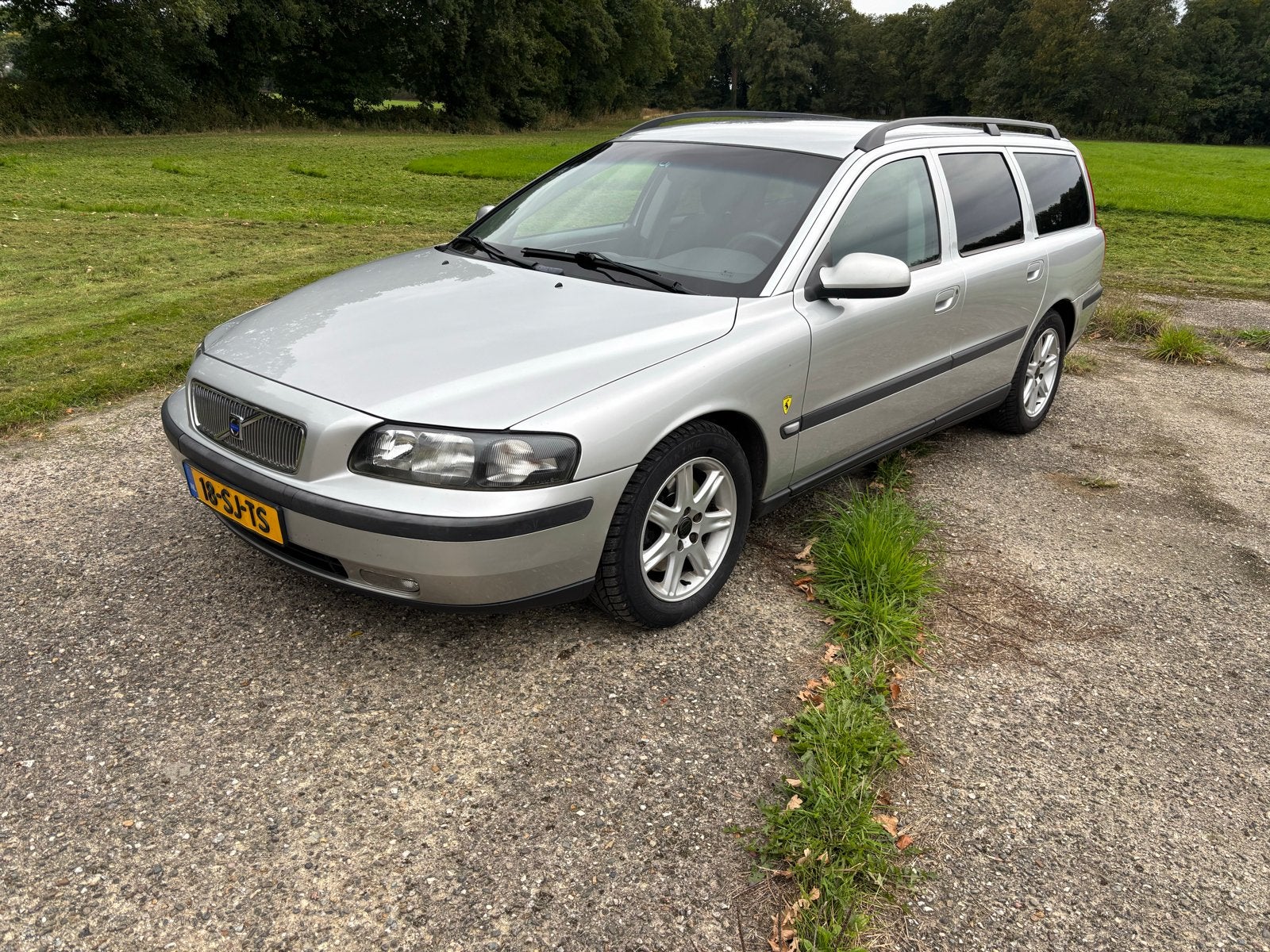 Volvo V70 2.4 T 200PK LPG Grijs, Voorwielaandrijving, 1800 kg, Zwart, Leder en Stof