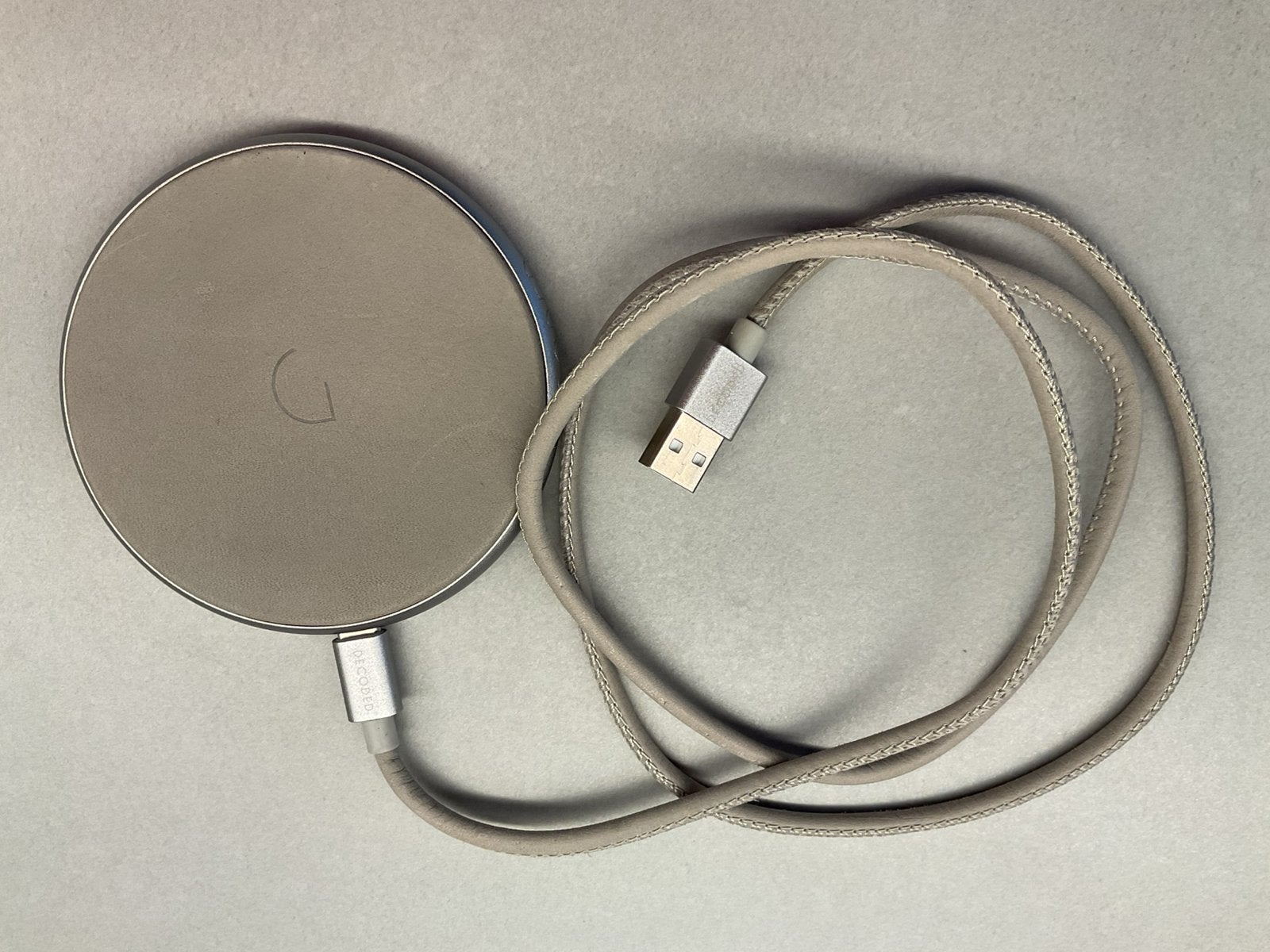 Draadloze telefoonoplader Decoded Qi, grijs, Telecommunicatie, Mobiele telefoons | Telefoon-opladers, Draadloze oplader, Blackberry