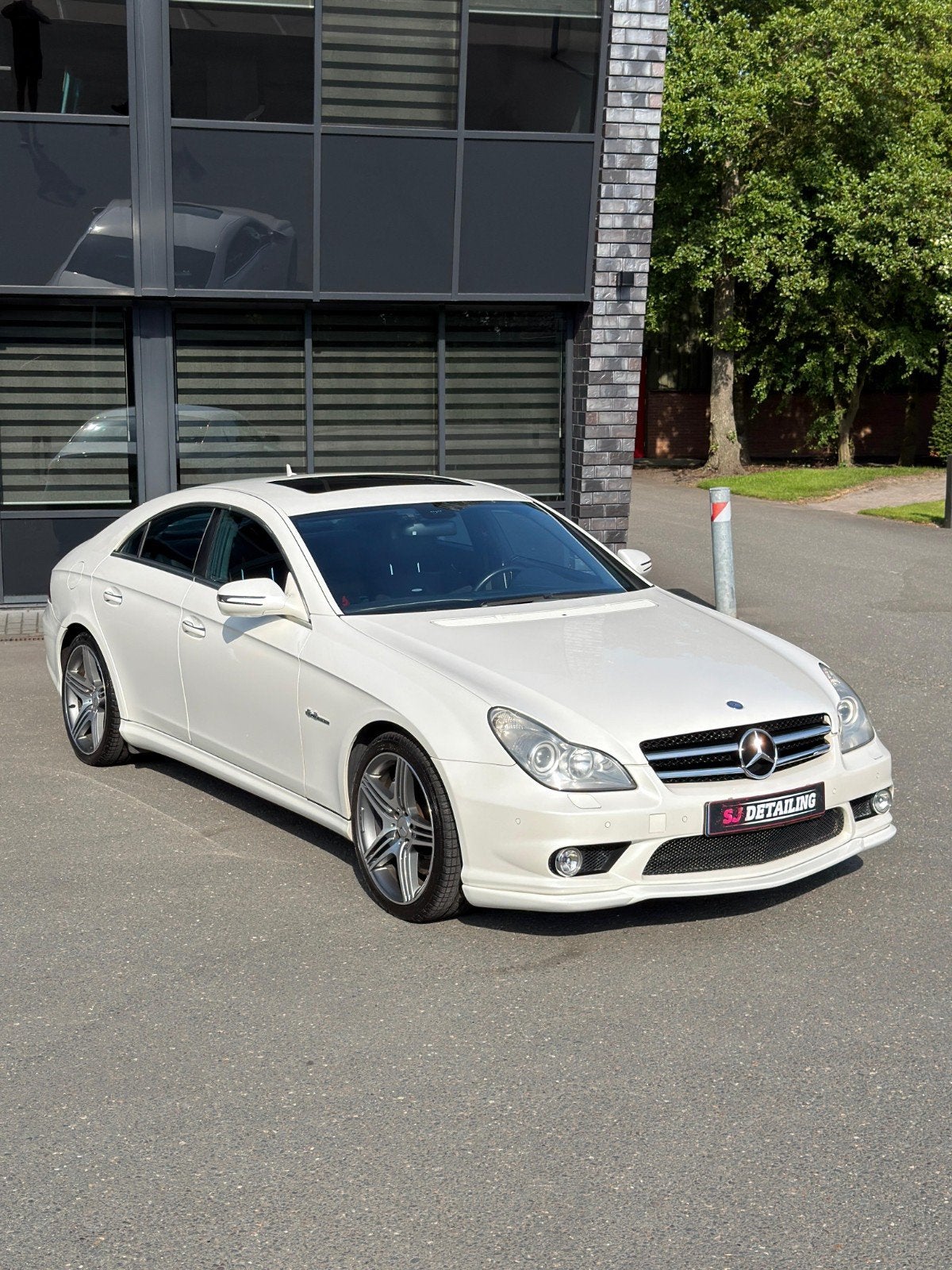 Mercedes-Benz CLS 63 AMG 2009 Wit, Auto's, Achterwielaandrijving, 8 cilinders, 4 stoelen, 1934 kg