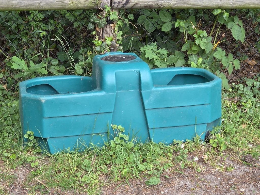 Automatische waterbak, Weidegang, 4 paarden of pony's of meer