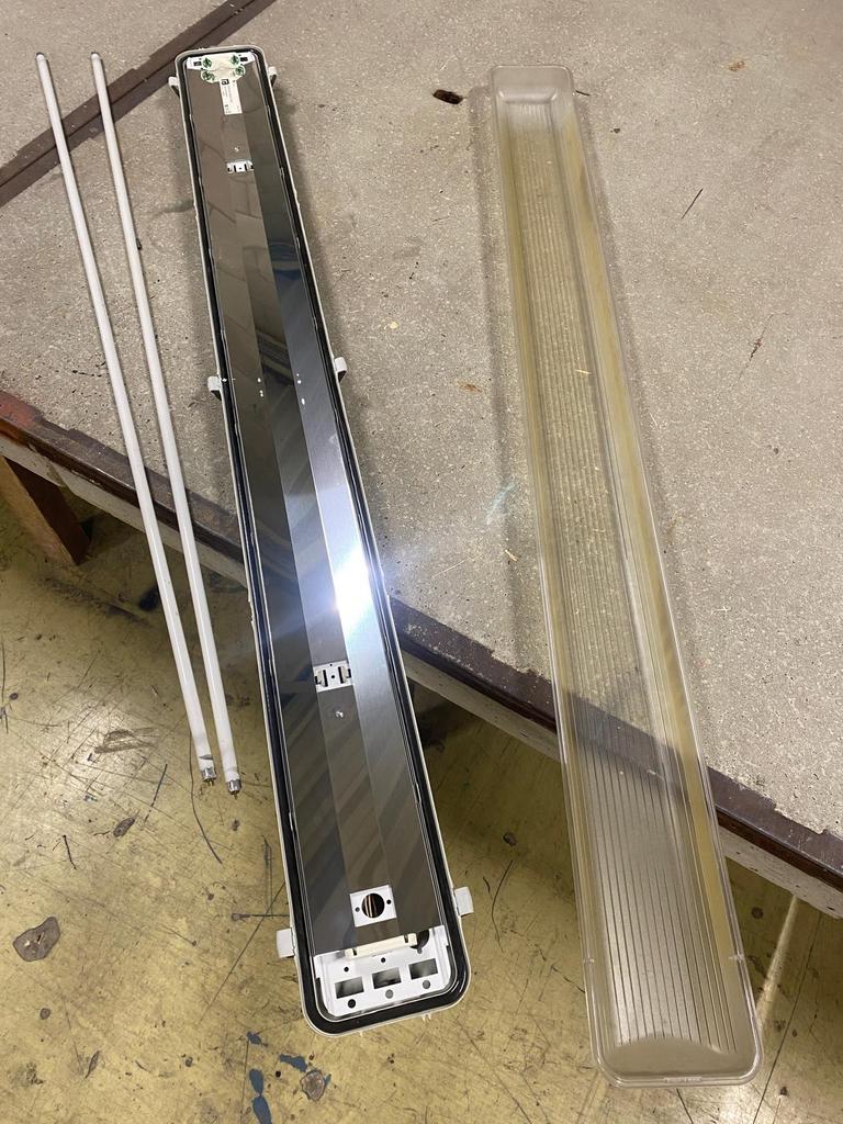 54 TL-Lampen (ca. 1600mm) - 80% werkend, rest voor onderdele, Ophalen, Gebruikt