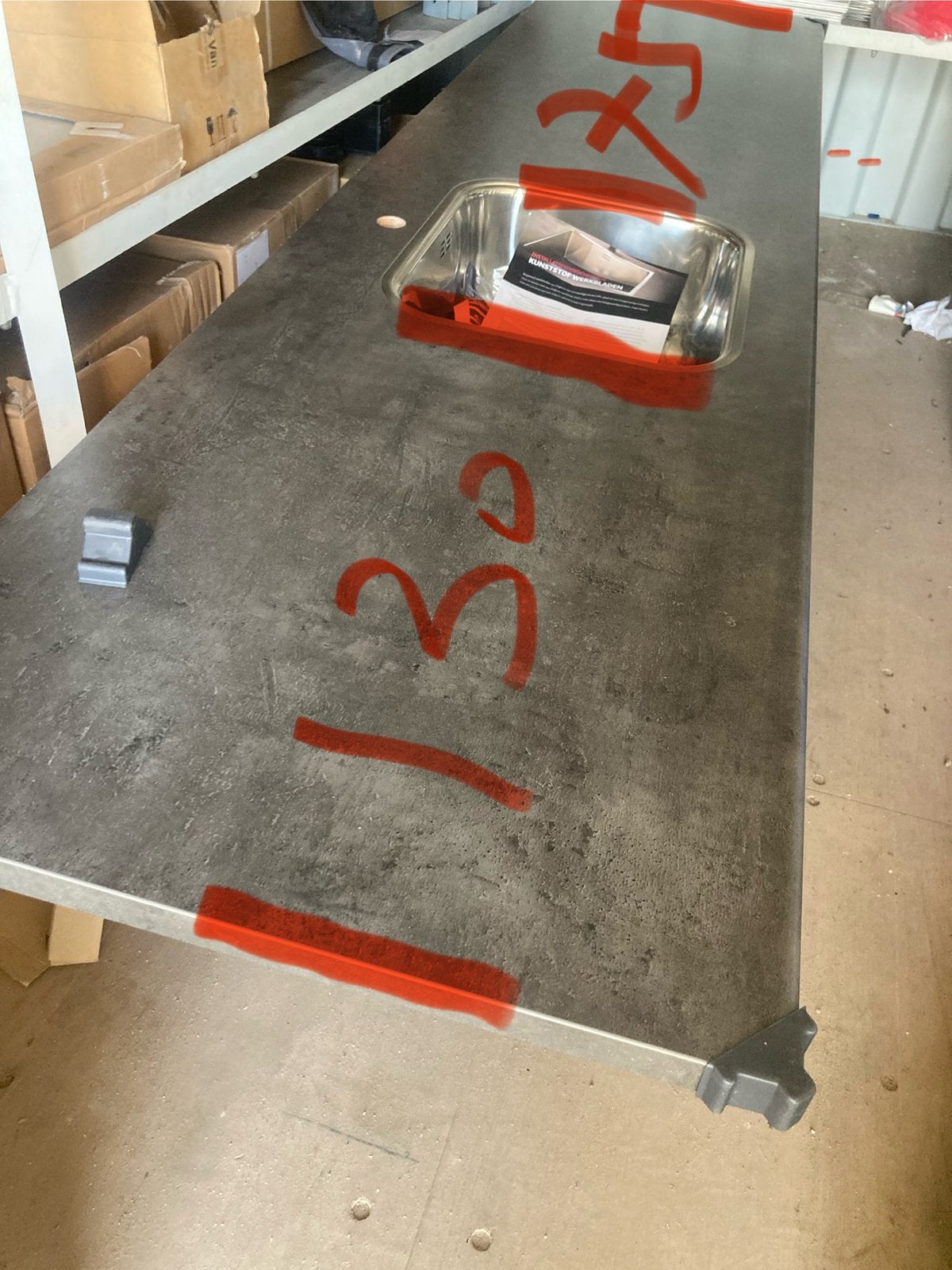 Nieuw aanrechtblad, Ophalen, 25 tot 50 mm, Nieuw, 200 tot 250 cm