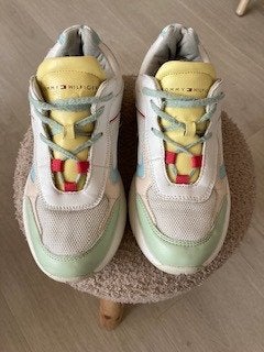 Moderne dames loop schoenen  Tommy 37, Kleding | Dames, Schoenen, Ophalen, Overige kleuren, Tommy Hilfiger, Sneakers of Gympen