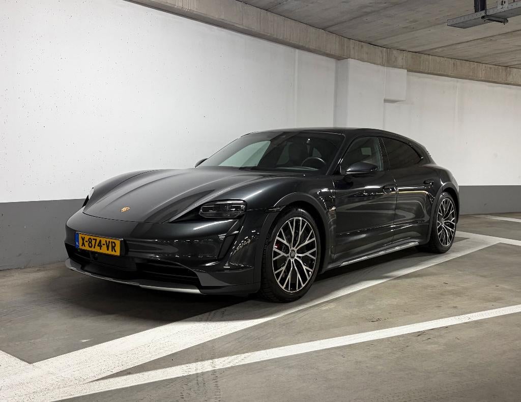 Porsche Taycan 4s Cross Turismo | BTW | Approved garantie, Automaat, Zwart, Leder, Vierwielaandrijving