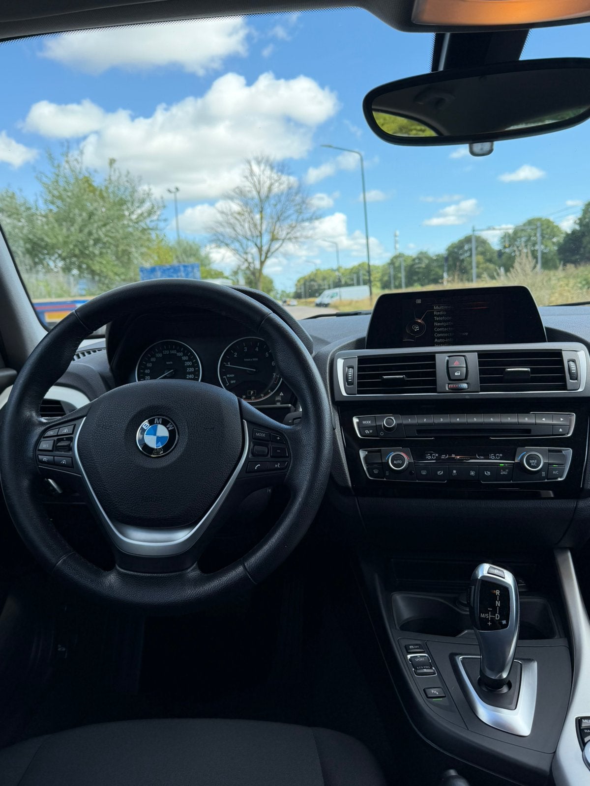 Foto 7 van BMW 1-Serie 118i 136pk EDE Aut 2016 Facelift