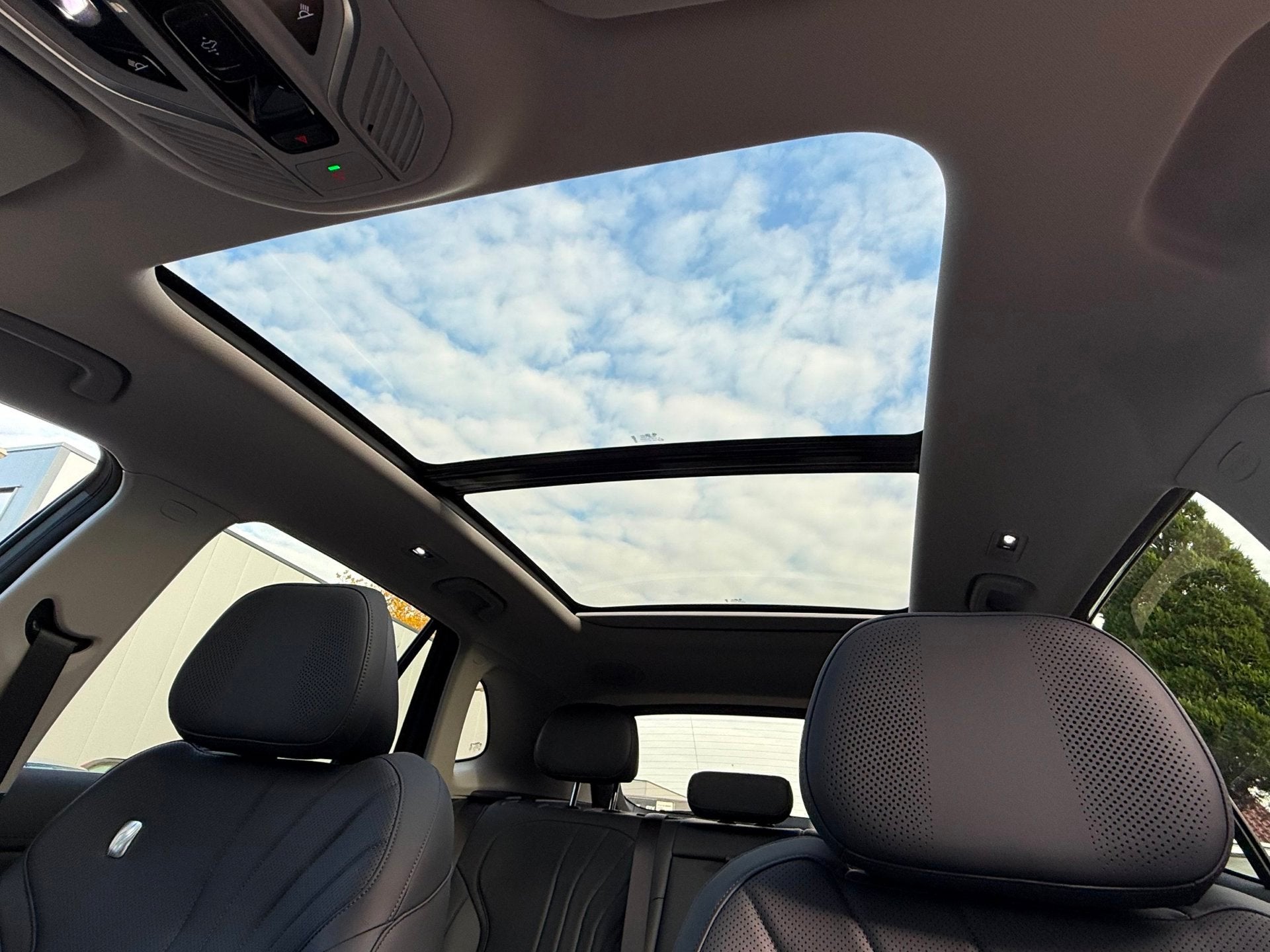 Geely STARRAY EM-I 1.5 Max + PANO/FLYME/MASSAGE/VOL!, Auto's, Dealer onderhouden, 4 cilinders, Met garantie (alle), 1790 kg