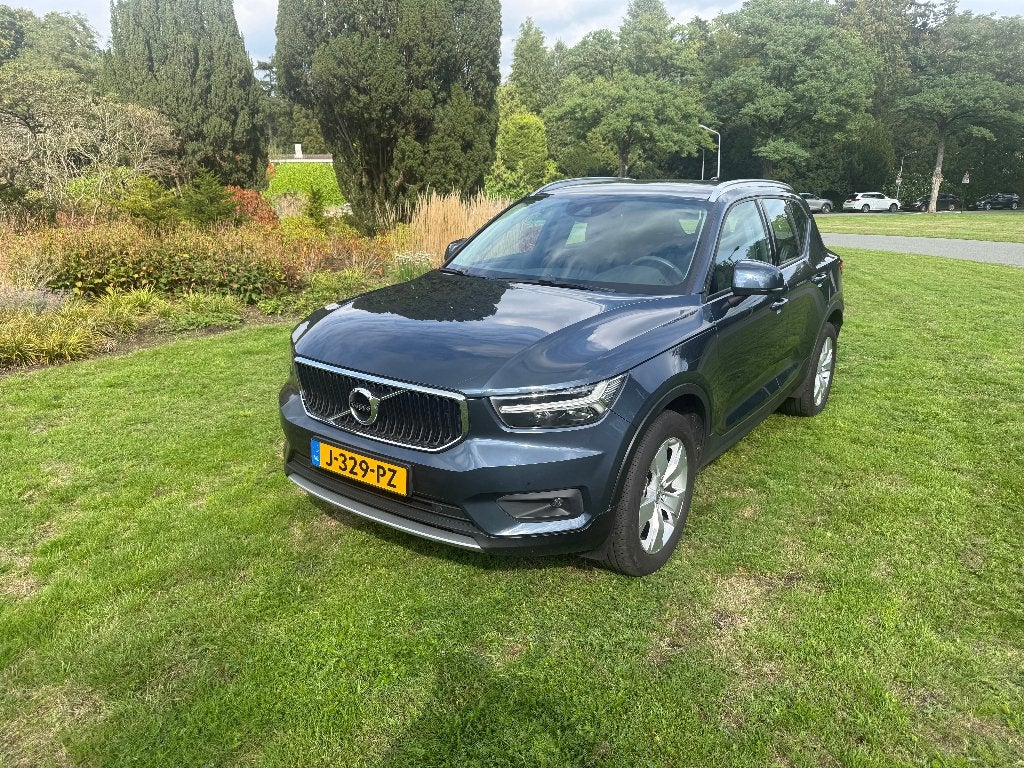 Volvo XC40 T2 Automaat Business Pro  1e eigenaar 55.616 km, Auto's, Dealer onderhouden, 1525 kg, 129 pk, Blauw