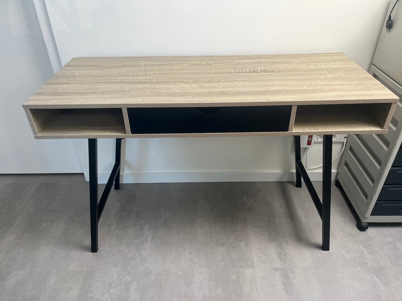 Jysk bureau in zeer goede staat!, Huis en Inrichting, Bureaus, Ophalen, Zwart, 120 cm, Hout