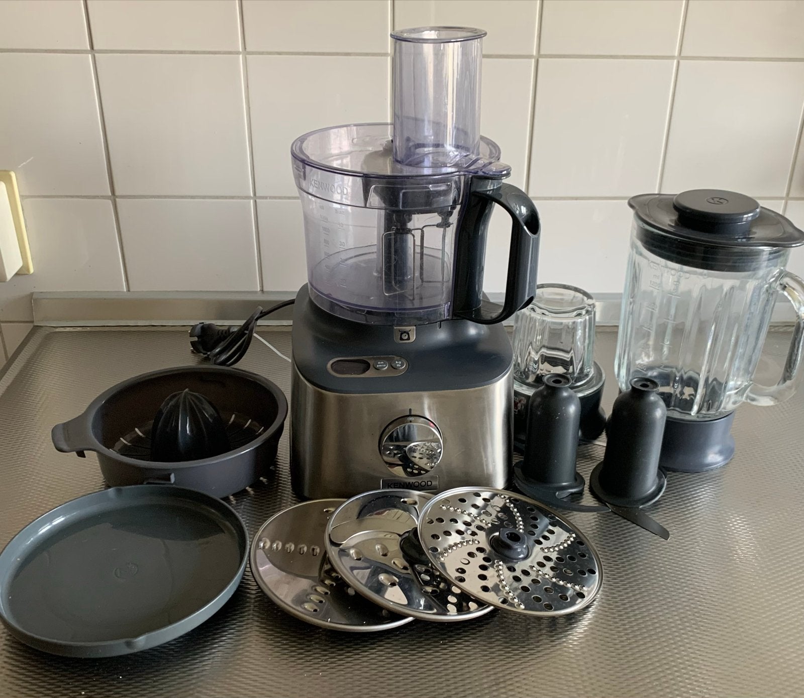 Kenwood Multipro Compact Foodprocessor, Witgoed en Apparatuur, Keukenmixers, Zo goed als nieuw, 2 tot 3 liter, 3 snelheden of meer