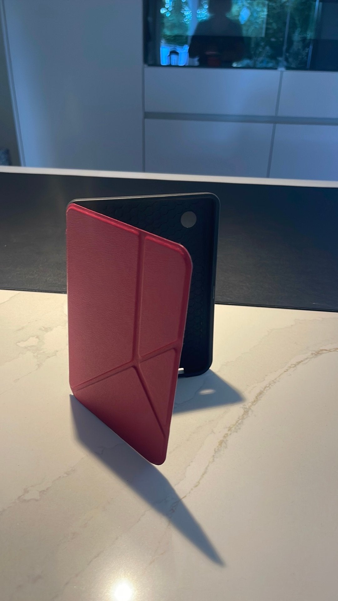 E reader hoesje, Ophalen of Verzenden, Zo goed als nieuw, 10 inch, Bescherming voor- en achterkant