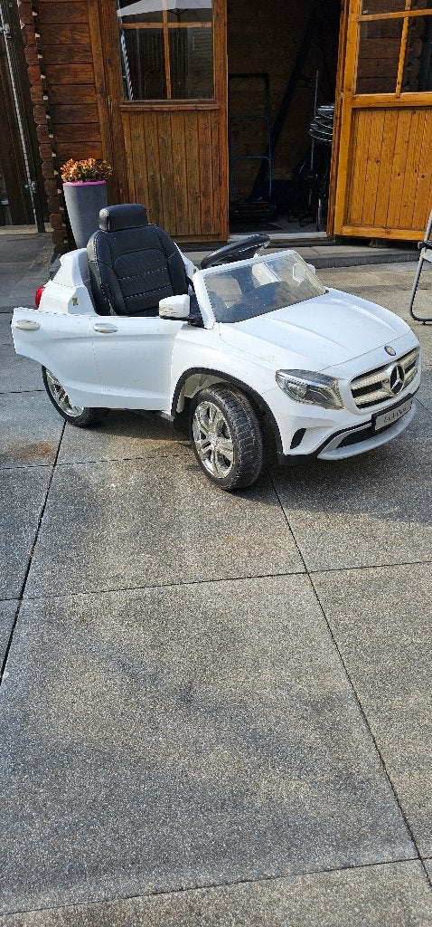 Mercedes speelgoedauto met afstandsbediening, Ophalen, Nieuw