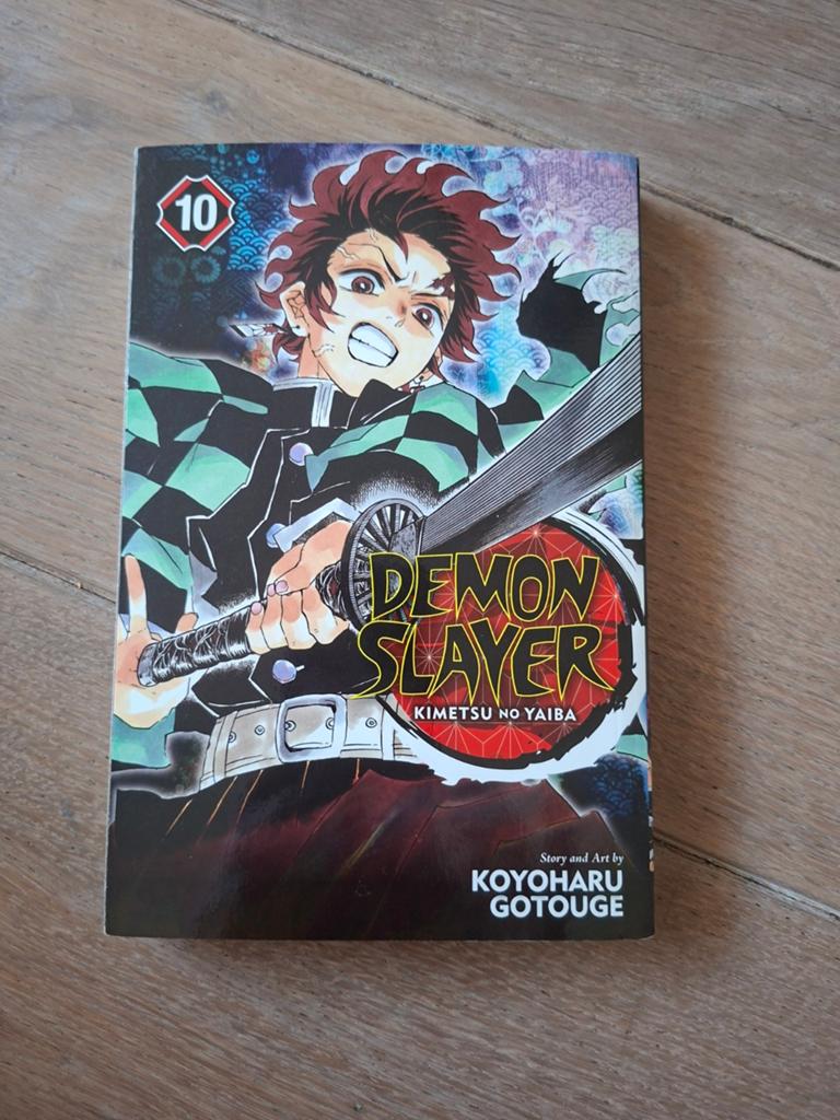 Demon Slayer: Kimetsu no Yaiba Manga Deel 10, Boeken, Eén stripboek, Ophalen of Verzenden, Zo goed als nieuw, Koyoharu Gotouge