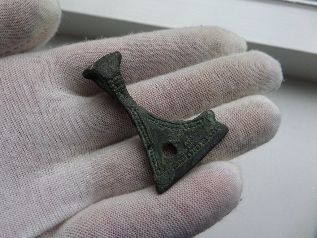 Bodemvondst bronzen Viking bijl hanger, Verzenden, Brons