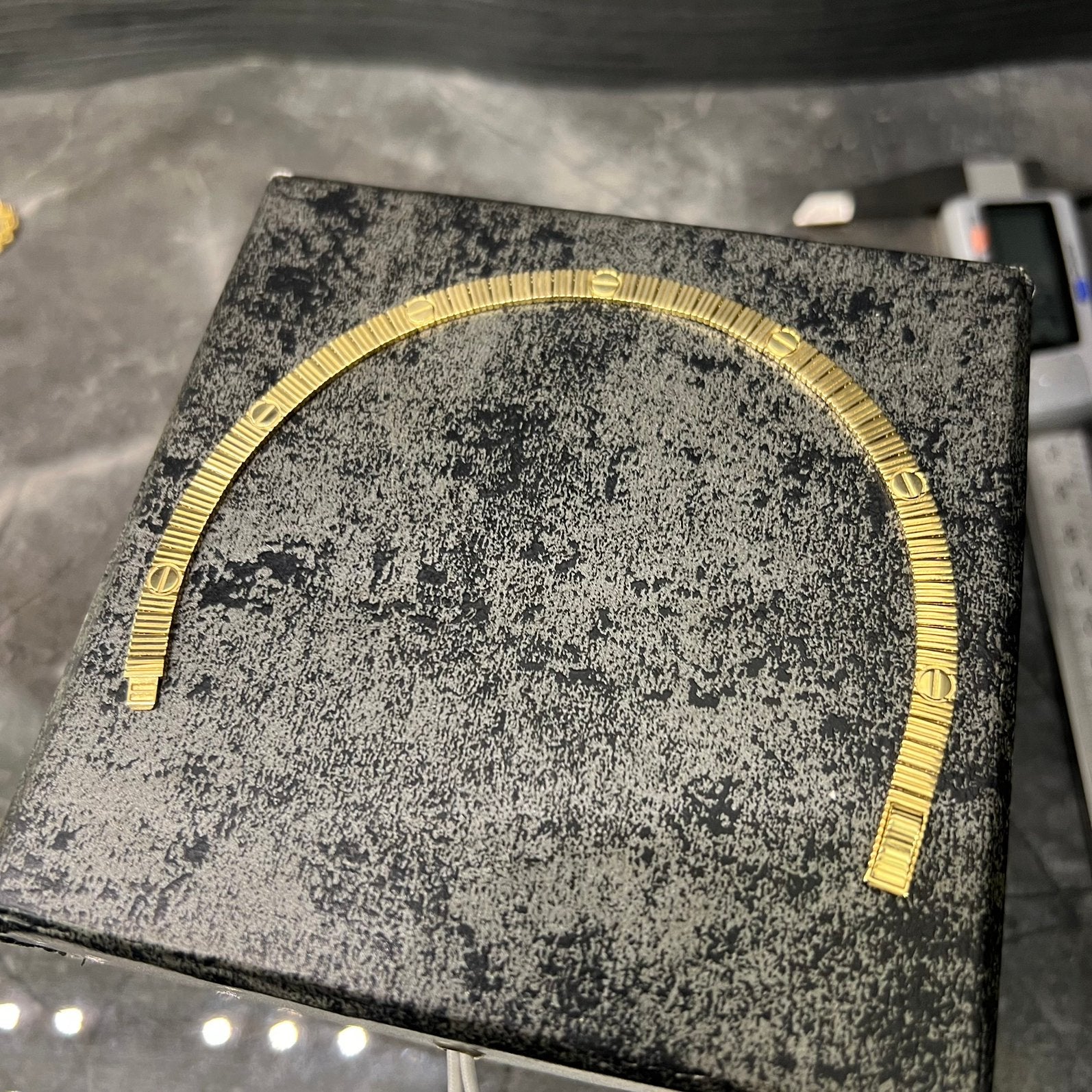14 karaat gouden armband prachtig love model, Ophalen of Verzenden, Nieuw, Goud