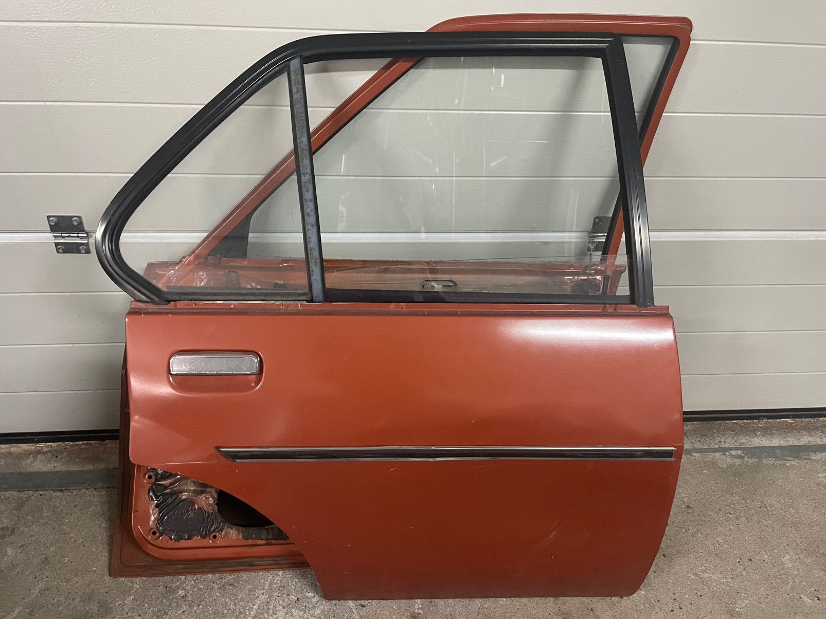 Deuren met schade van een opel ascona b 4 deurs, Auto-onderdelen, Carrosserie en Plaatwerk, Ophalen, Voor, Opel, Deur