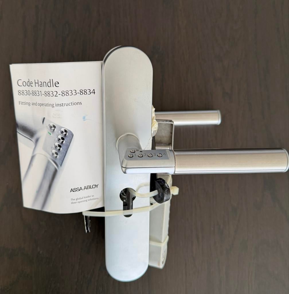 Assa Abloy code-it codekruk op langschild inclusief loopslot, Ophalen, Gebruikt, Rvs, Klink of Kruk