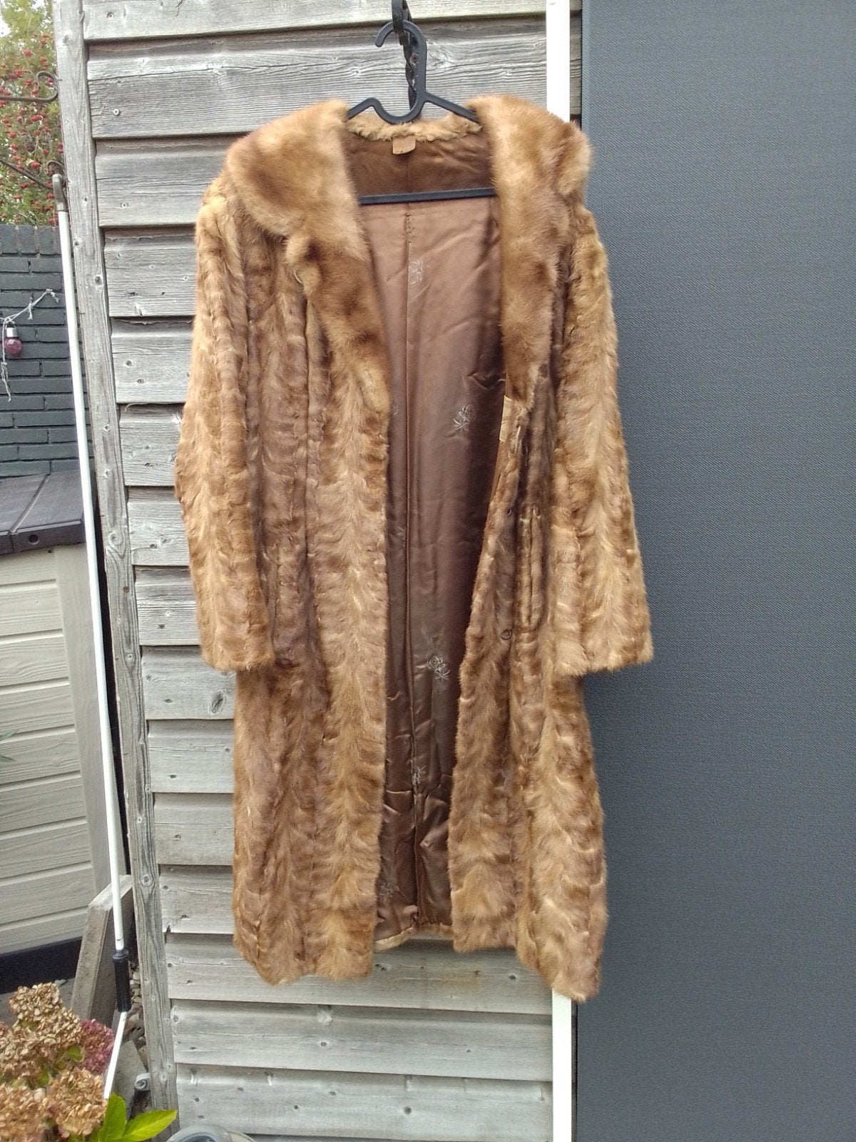 Lange vintage bontjas in bruine tinten nerts, Bruin, Maat 42/44 (L), Ophalen of Verzenden, Onbekend