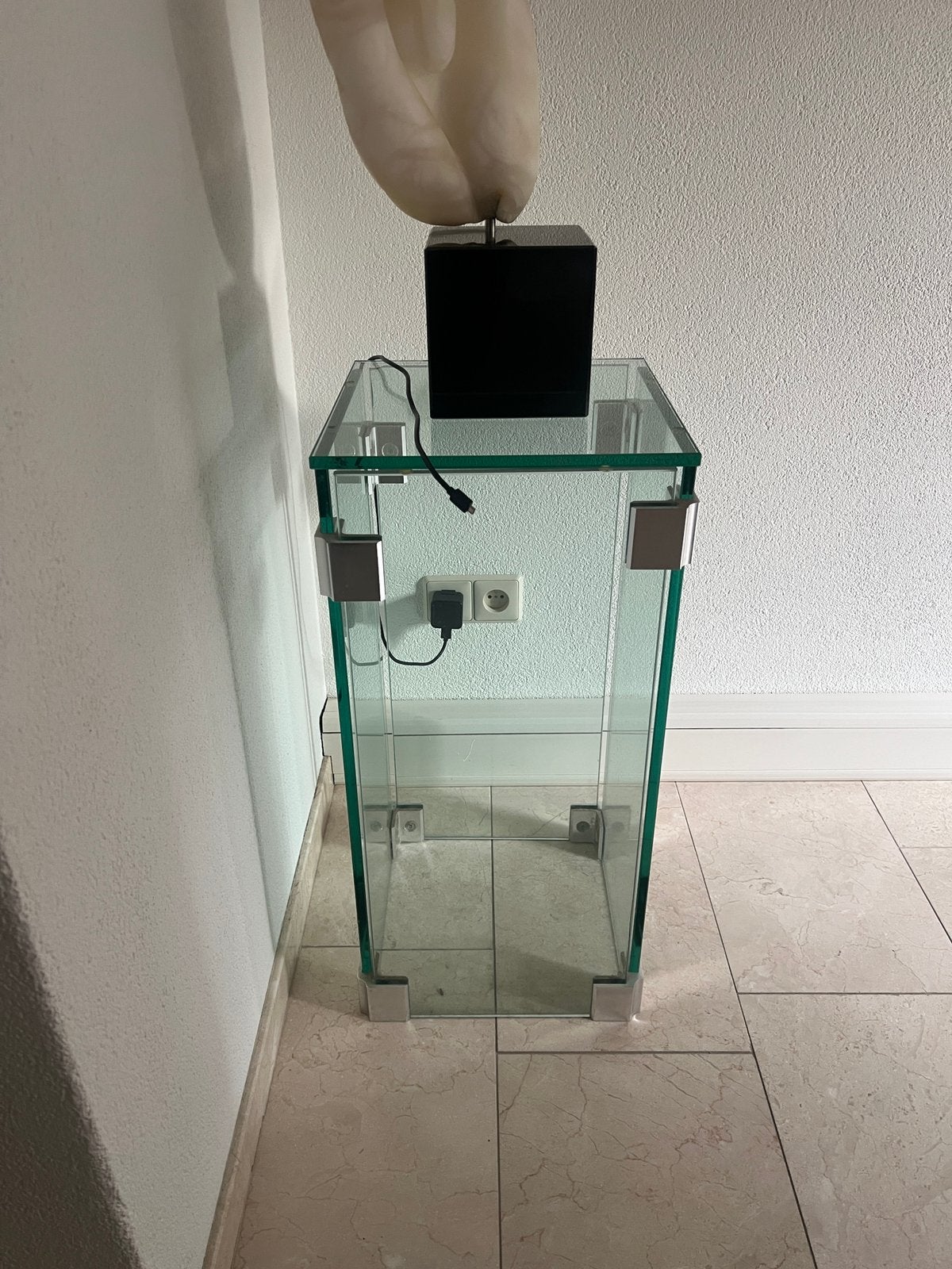 Glazen sokkel voor bv beeld of vaas, Zo goed als nieuw, Minder dan 100 cm, 25 tot 50 cm, 50 tot 100 cm