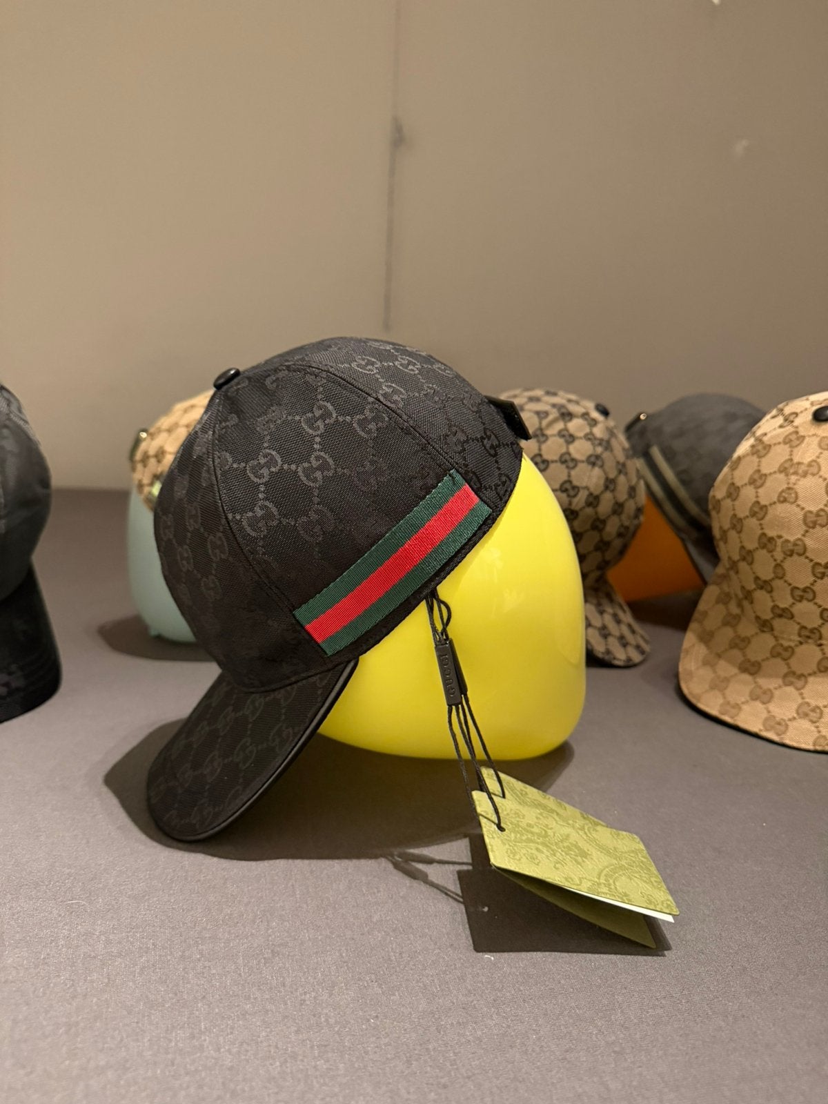 Gucci petten - meerdere kleuren - limited edition, Ophalen of Verzenden