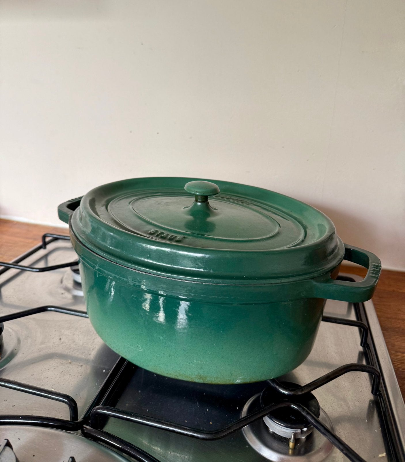 Originele Staub La Cocotte Gietijzeren Braadpan  Ovaal 31, Huis en Inrichting, Ophalen, Zo goed als nieuw, Gietijzer