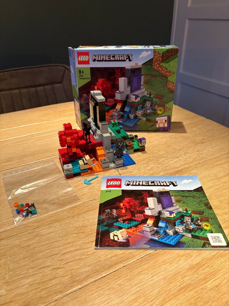 Lego Minecraft - Het verwoeste portaal - 21172, Inclusief instructies, Gebruikt, Minecraft, Lego