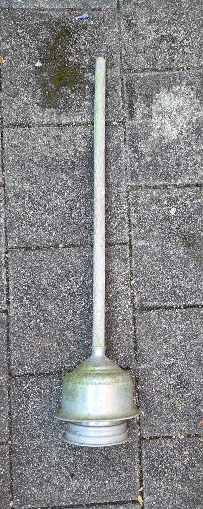 Zeep stamper, Hout, Ophalen of Verzenden, Grijs, Gebruikt