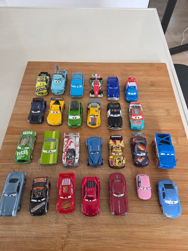 27 Mattel Disney Cars autootjes - Jaren speelplezier!, Ophalen of Verzenden, Gebruikt