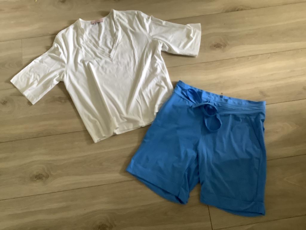Studio Anneloes travelstof bermuda M met top S, Maat 38/40 (M), Kort, Blauw, Ophalen of Verzenden