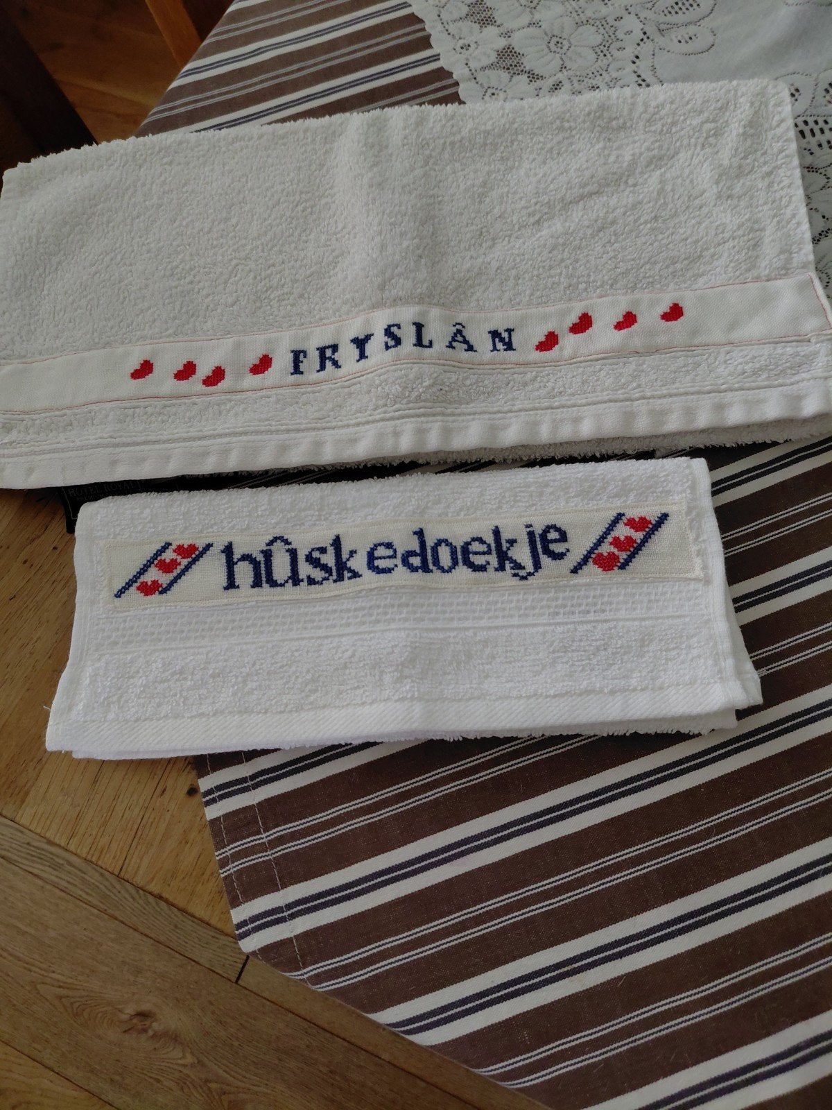 Handdoek plus gasten doekje., Ophalen of Verzenden