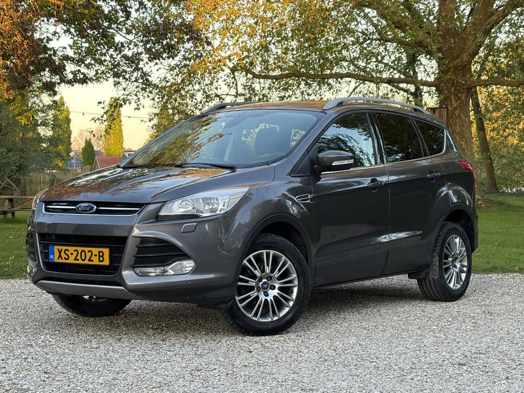 Ford Kuga 1.6 Titanium, Trekhaak *Distributie+Banden+Remmen*, Euro 5, 15 km/l, Gebruikt, 4 cilinders