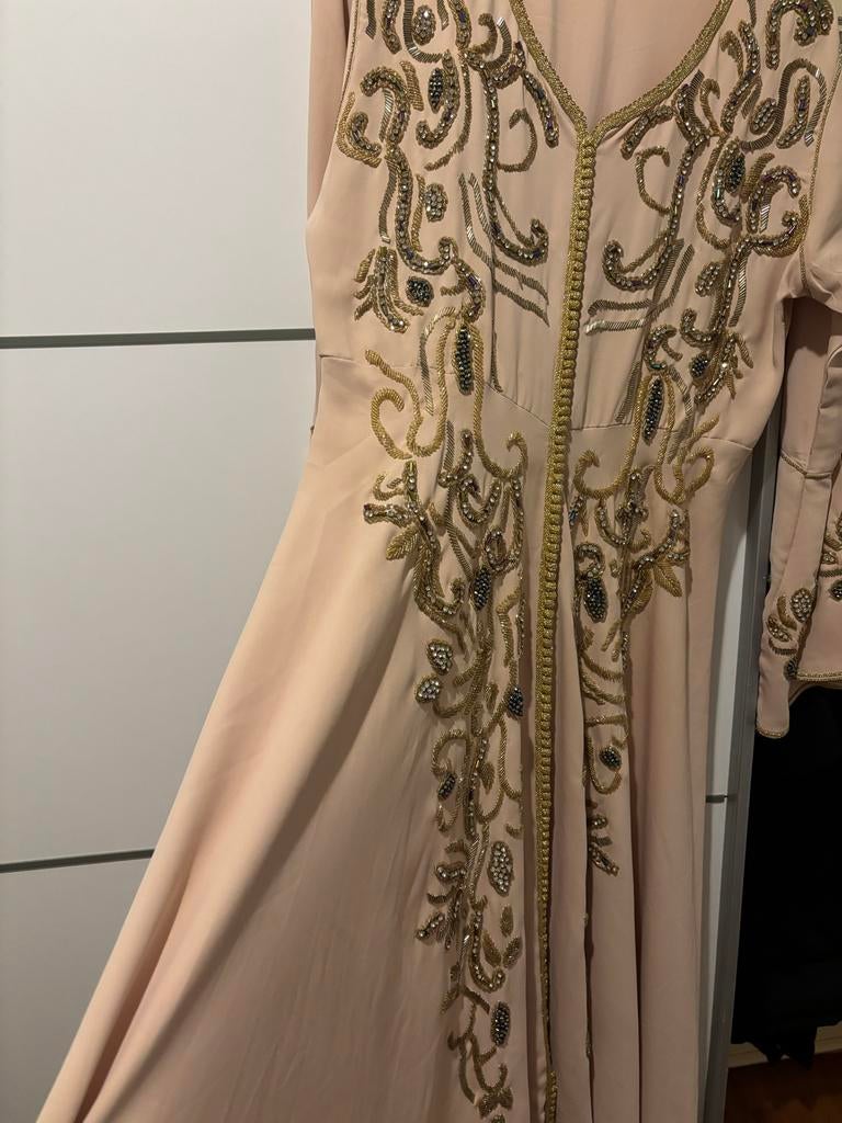 Prachtige Kaftan, Kleding | Dames, Jurken, Maat 38/40 (M), Beige, Ophalen of Verzenden, Zo goed als nieuw