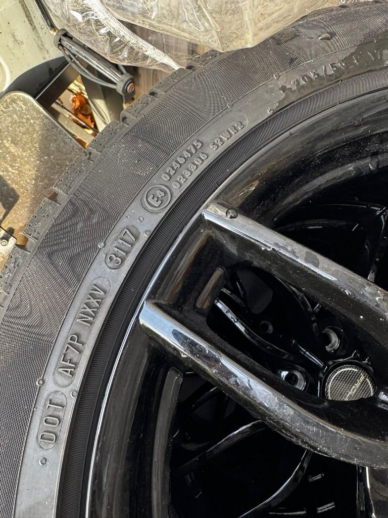Winterbanden Mercedes A W177 205/50/17 met velgen, Auto-onderdelen, Banden en Velgen, Banden en Velgen, Winterbanden, 17 inch