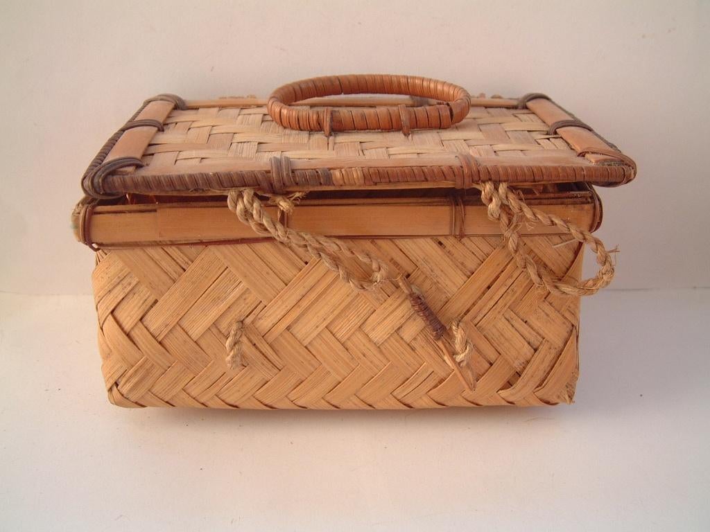 Oud vintage rieten doosje koffertje nr.1, Ophalen of Verzenden, Gebruikt