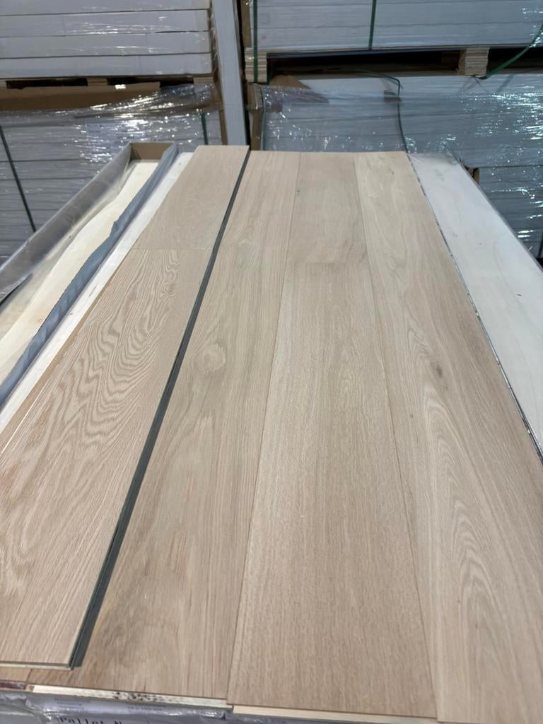 150m2 eiken houten vloer noestarm €55 per m2 parketvloer, Parket, Nieuw, Ophalen of Verzenden, 10 m² of meer