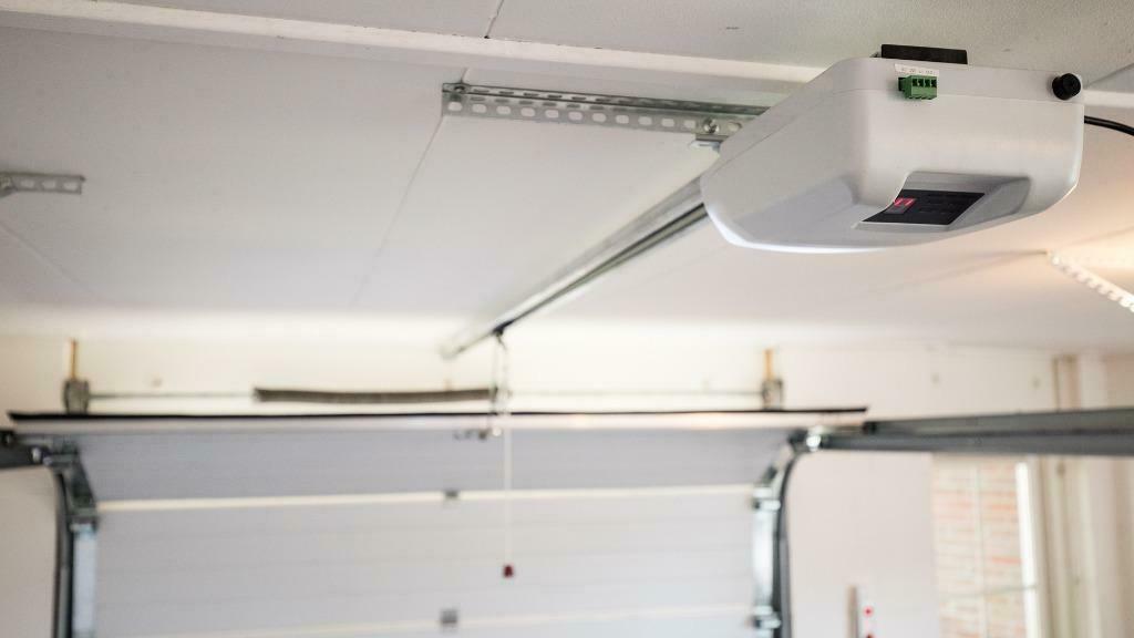 De GOEDKOOPSTE garagedeuropeners van NL! Gratis verzending!, Ophalen of Verzenden, Metaal, 120 cm of meer, 215 cm of meer
