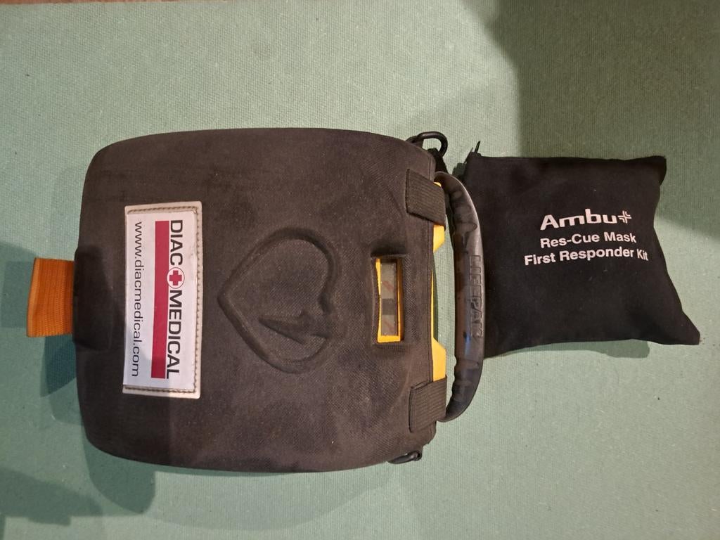 LIFEPAK CR Plus Defibrillator met Tas en Masker, Zakelijke goederen, Machines en Bouw | Overig, Ophalen of Verzenden